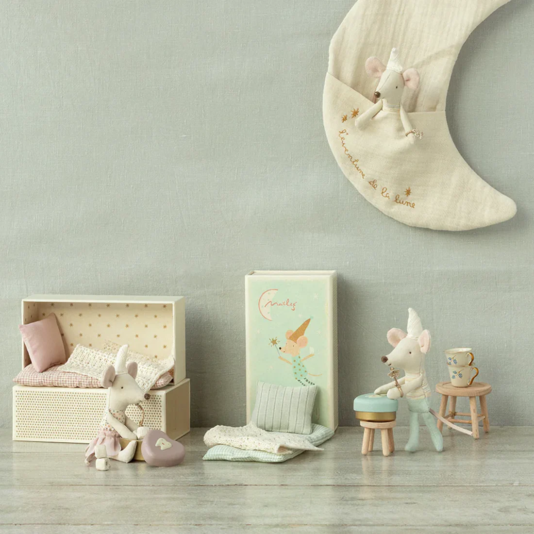 Maileg Tooth Fairy Mouse in Matchbox - Little Brother - Image 3