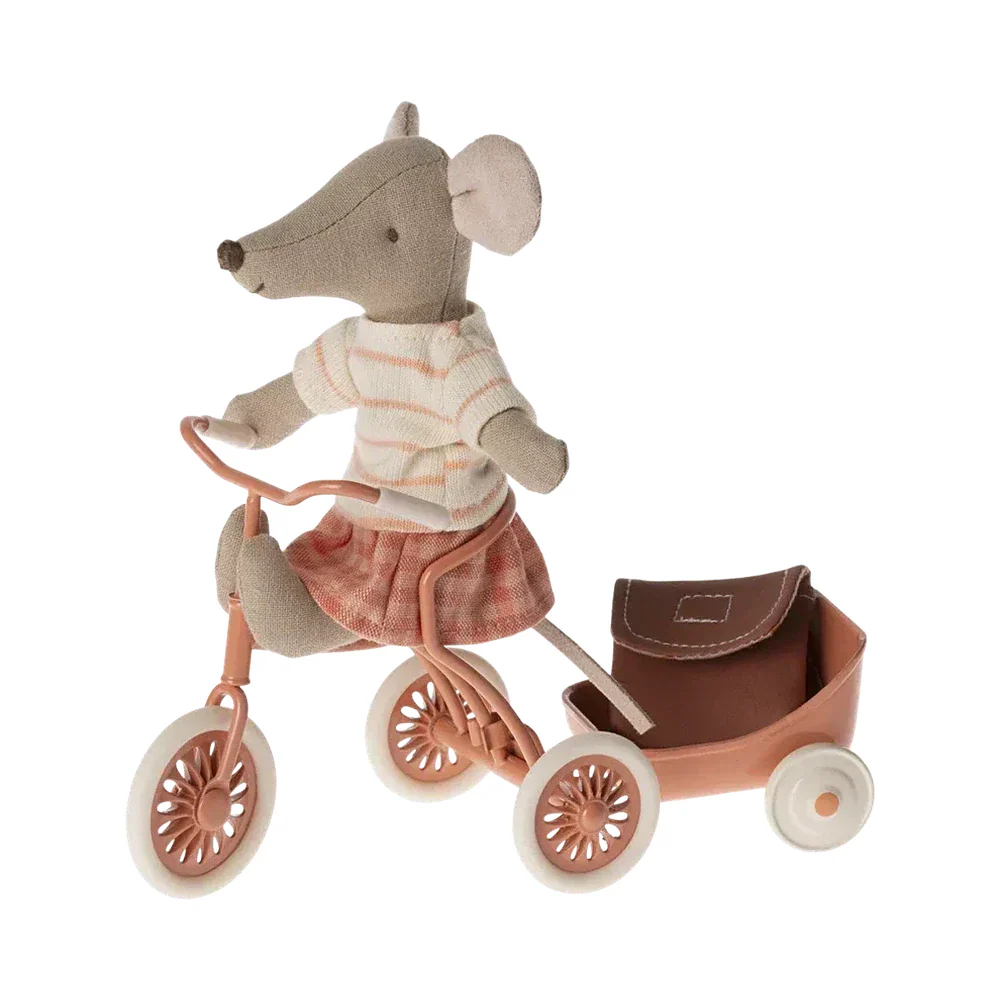 Maileg Tricycle Mouse Big Sister with Bag - Coral - Image 2