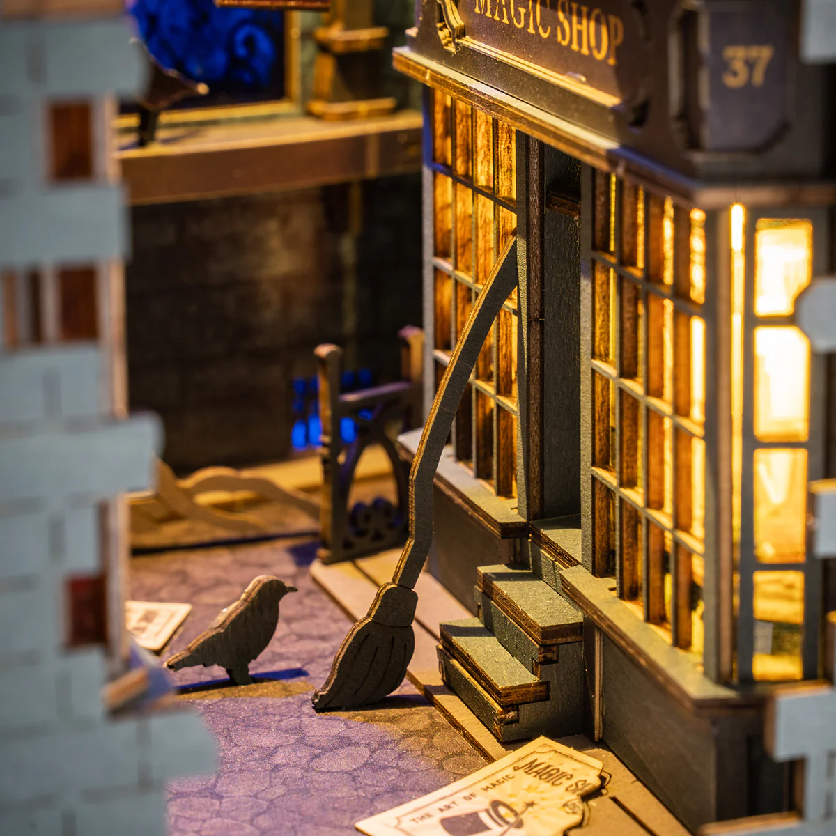 Rolife Book Nook & Wonderland Magic House - Image 3